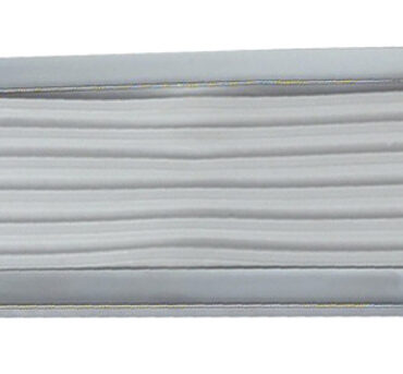 In ottone cromato e gomma, molto comode ed eleganti.