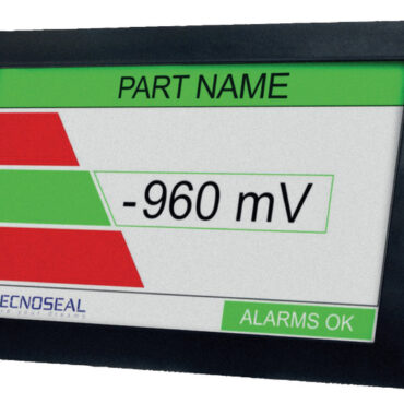 Sistema di monitoraggio dei potenziali elettrochimici, utilizzato per misurare costantemente le condizioni di protezione catodica delle appendici metalliche immerse e semi immerse.È installabile in plancia di comando con grado di protezione IP64 sul frontale, su scafi di qualsiasi materiale e applicabile da un minimo di 1 ad un massimo di 6 punti di misura.È disponibile con due differenti sonde complete di passascafo (1/2" in bronzo) per il monitoraggio:- Sonda zinco puro: versione più economica adatta a barche medie. Sarà necessario sostituire lo zinco ogni 2/3 anni.- Sonda argento e cloruro di argento: versione premium con durata di diversi anni.Caratteristiche tecniche dello schermo:- Schermo 4,3” TFT LCD, alta luminosità- Risoluzione 480x272 pixel- Candele 700- Touch screen resistivo- Alimentazione 12/24 V -