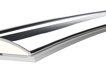 Profilo in acciaio inox AISI 316 riempito in PVC DURALENE. Si può applicare sia su base Standard che su base Slim. Barre da 3 m, da giuntare sempre con il suo coprigiunta.Vantaggi:- si può piegare facilmente;- leggero;- alta resistenza agli urti.