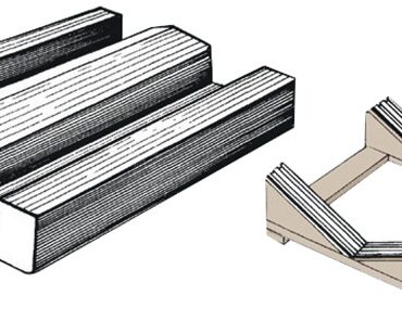 In PVC flessibile. Colore grigio.