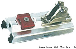 Fabbricati in alluminio anodizzato e supporto tendalino in acciaio inox con slitte interne in nylon anti-frizione e anti-rumore (rotaia da ordinare a parte).