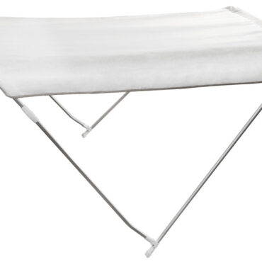 Versione con tubi rinforzati in alluminio anodizzato Ø 22 mm. Copertura in tessuto poliestere/poliuretano 600D impermeabile e resistente UV.Pieghevole, completo di custodia per preservare il tessuto con capottina chiusa.