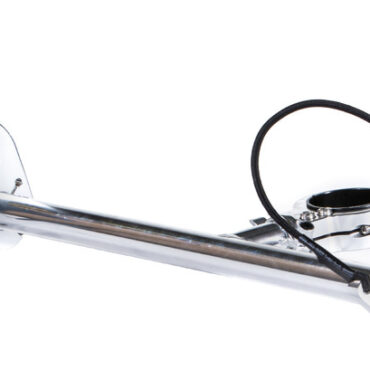 Equipaggiate con un sistema di aggancio e sgancio rapido che non richiede attrezzi. Possono adattarsi a qualsiasi tipo di tower (con tubi di diametro diverso da 64 mm ordinare il kit di collari 48.415.90).Bracci in alluminio e staffe in acciaio inox 303. Protezioni in gomma per proteggere le tavole e la barca. Elastici UV resistenti per fissare le tavole.