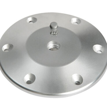 Senza base superiore, si incastra direttamente dell'alloggiamento dei tavoli 48.417.50/51/52.Fabbricate in alluminio anodizzato. La colonna si avvita sulla base con ingegnoso sistema "Thread lock" estremamente stabile. La base si fissa al pagliolo senza incasso, con una sporgenza di soli 20 mm.