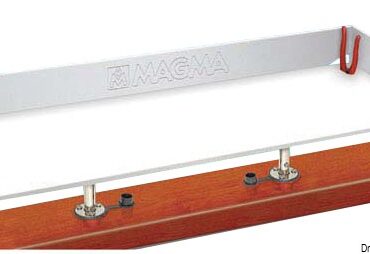 Utile per tagliare il pesce o la carne. Tipo "Heavy Duty", completo di scarichi di drenaggio e di portautensili. Fabbricato in materiale inodore, infrangibile, resistente UV e che non assorbe l’odore dei cibi su di esso lavorati.