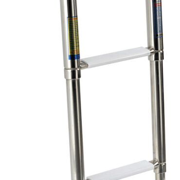 Realizzata in acciaio inox lucidato a specchio.