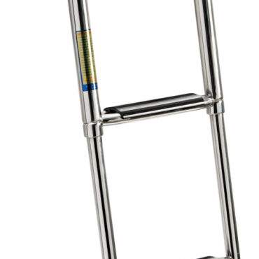 In acciaio inox lucidato a specchio, con gradini profondi 57 mm per un maggior comfort.