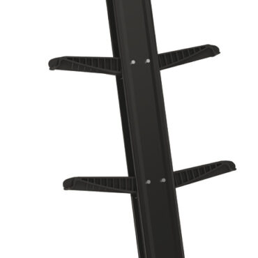 Progettate per integrarsi nelle plancette di poppa con un inclinazione negativa di 15° risultano completamente nascoste alla vista quando richiuse.L'unico elemento visibile è una semplice mascherina con elemento di chiusura e rilascio integrato.Sia a bordo che in acqua, la scaletta si apre istantaneamente e facilmente con una sola mano.Una volta estratta dal tubo di stivaggio i robusti grandini in plastica stampata si ripiegano automaticamente creando un comodo e sicuro sistema di risalita.