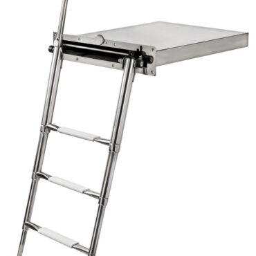 Formata da una scaletta telescopica a 4 gradini con maniglia di risalita integrata per facilitare la risalita a bordo.Pattini e guide in acciaio inox 316, scorrimento su cuscinetti in derlyn, meccanica di precisione migliorata.Realizzata da Douglas Marine.Made in Italy.