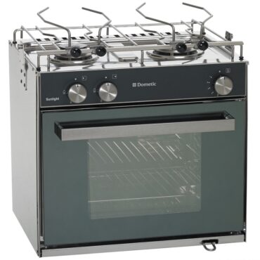 Cucina + forno. Complete di fermapentole e supporto cardanico. Frontale in vetro specchiato temperato, luce interna, termostato, termocoppie di sicurezza. Mobile in acciaio inox.