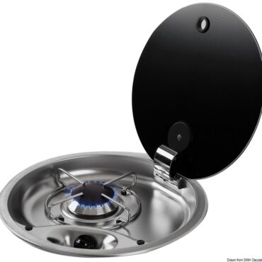 Con coperchio in vetro nero fumè, temperato, autobloccante. Cerniere a scomparsa. Griglia di supporto in inox con gommini antivibrazione.Bruciatori ad alta efficienza. Accensione manuale. Omologazione CE.