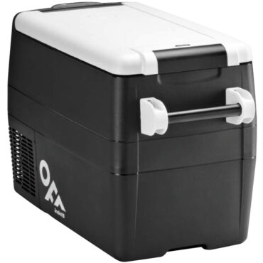 Frigoriferi portatili con possibilità di utilizzo freezer, progettati per uso esterno e per uso esterno e per resistere a movimenti violenti. Termostato di regolazione temperatura. Costruiti completamente con materiali inossidabili. Alimentazione 12/24V.