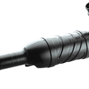 Per motori raffreddati ad acqua, fabbricati in polietilene alta densità.