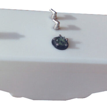 In polietilene reticolato omologato benzina, fabbricati secondo ISO 21487, certificati RINA CE. Completi di indicatori livello European VDO 10-180 Ω già installati e testati.