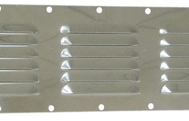 In acciaio inox lucidato.