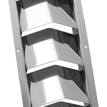 In acciaio inox di produzione "Japan”, per vano motori.