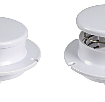 Corpo in ABS resistente al raggi UV. Si apre e si chiude dall'interno agendo sul pulsante centrale. Chiuso è perfettamente stagno. Consente sia l'entrata sia l'estrazione dell'aria.