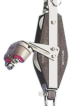 Serie rinforzata, in nylon nero e acciaio inox.