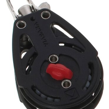 Con sfere in acciaio inox + cricco. Puleggia Ø 57 mm, scotta max Ø 10 mm, carico di rottura 900 kg, carico di lavoro 205 kg.