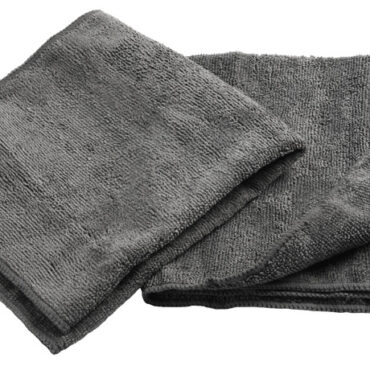 Coppia di panni in microfibra per la cura della tua barca. Ideale anche per l'applicazione di polish e cere.