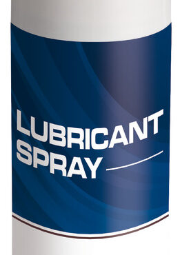 Penetra nelle parti metalliche. Ha proprietà lubrificanti, blocca la corrosione e protegge per lungo tempo le parti trattate. Ha effetto idroespellente, sbloccante e previene i corto-circuiti nelle parti elettriche.