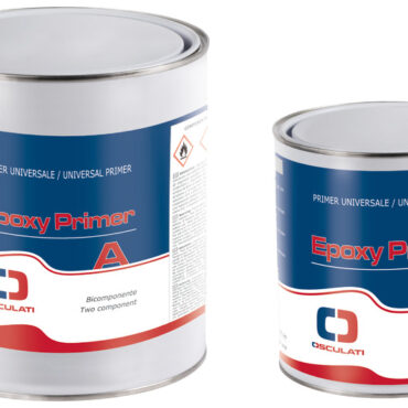 Primer bicomponente epossidico universale per imbarcazioni. Applicabile su ogni tipo di supporto, sia opera viva che opera morta. Ad azione anticorrosiva e isolante. Applicare una mano a basso spessore per ancoraggio antivegetative (tempo di copertura da 4 a 12 ore a 20°C). Applicare da 2 a 4 mani come fondo a spessore per cicli bicomponenti (tempo di copertura da 12 a 74 ore a 20°C). Resa 12 m2/l. Uso ristretto agli utilizzatori professionali. Regolamento UE 2020/1182.