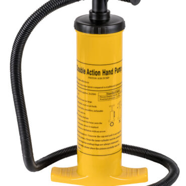 Funzionamento a stantuffo a flusso continuo con portata di circa 4 l ad ogni ciclo. Molto più’ veloce dei tradizionali gonfiatori a pedale. Completo di tubo e raccordi di vario diametro. Gonfia e sgonfia.
