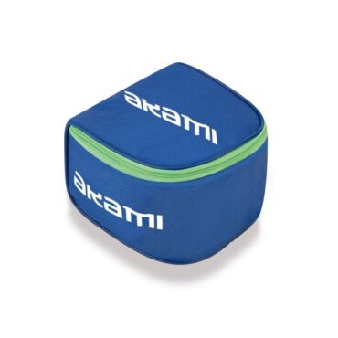 Borsa Akami Bag Akrs ideal per il trasporto di bobine o mulinelli da pesca, realizzata con materiale waterproof che respinge acqua e umidità. Dotata di un divisore estraibile a 4 scomparti per l'utilizzo come portabobine.