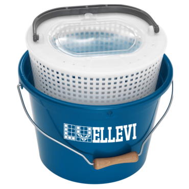 Secchiello porta vivo in plastica da pesca. Questo secchio da pesca è dotato di un doppio vivaio da 18 lt per cambiare l'acqua più facilmente ed afferrare le esche vive. Materiale: polipropilene. Ideato per il pescatore di predatori con il vivo in acqua dolce.