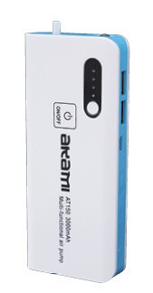 Ossigenatore con 2 porte USB e batteria da 3.000 mAh. Include: caricabatterie (4,2 V, 0,5 A); un cavo USB nero; un cavo USB bianco, maniche e diffusore in pietra. Funzionamento: premere una volta il pulsante rosso situato sulla parte anteriore dell’ossigenatore per avviare la pompa alla prima velocità, autonomia di 25 ore. Premere il tasto rosso due volte, per attivare la seconda velocità, autonomia di 15 ore.