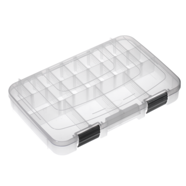 Scatola Porta Minuterie 194 in plastica da pesca con misure interne 364 x 248 x 50 mm / 14.33 x 9.76 x 1.96 inch. Colore trasparente e serrature nere.Dotata di serrature a clip di sicurezza, questa scatola porta minuterie è disponibile nella configurazione con divisori mobili. Possibilità di realizzare da 3 a 21 scomparti interni. Materiale: polipropilene.