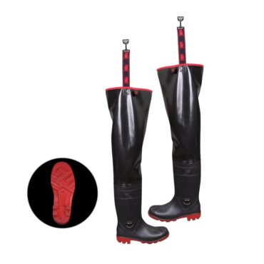 Stivali coscia impermeabili pratici, maneggevoli ed antistrappo. Stivali con suola antiscivolo ed anima in acciaio (classe OB FO E SRC). Il modello è realizzato in gomma di nuova generazione con cuciture estremamente resistenti, offre un’ottima resistenza all’abrasione. Ideali per la pesca e l’outdor.