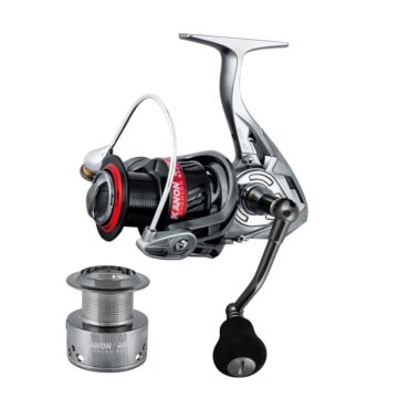 Nuovo mulinello a frizione anteriore Sele Kanom, fluido e funzionale ad un prezzo contenuto. Il mulinello è stato sviluppato per tutte le tecniche di pesca leggera e media sia nel saltwater che nel freshwater. Frizione facilmente regolabile ed ingranaggi performanti.