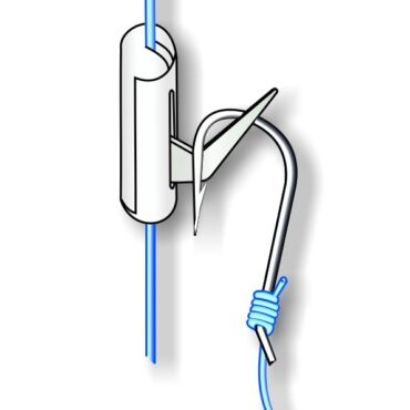 Dispositivo per l’aggancio dell’esca durante il lancio. Istruzioni: introdurre il monofilo nella traccia del pezzo "A" e tenendolo in tensione inserire la guida del pezzo "A" nella sede del pezzo "B" con la clip in posizione "2". Bloccare il bait clip sul monofilo portando la clip in posizione "1". Disponibile in 3 misure.

Misura 1: Ø filo da mm 0,15 a mm 0,35

Misura 2: Ø filo da mm 0,40 a mm 0,60

Misura 3: Ø filo da mm 0,60 a mm 0,80

Busta da 10 pezzi, confezione da 10 buste.