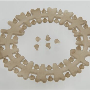 Piccole perline in gomma di forma conica studiate per realizzare terminali anti-espulsione. Si applicano facilmente in qualsiasi punto dell'amo.

Colore mimetico grigio-verde.

Busta da 32 pezzi, confezione da 10 buste.