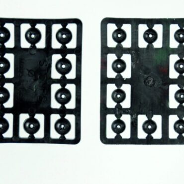 Perline sferiche in gomma morbida.

Misure: Ø mm 6,0 - 7,0

Busta da 20 pezzi, confezione da 10 buste.