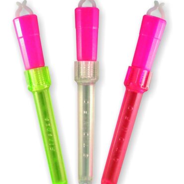 Segnalatore d’abboccata di peso leggero adatto per il surfcasting ed il carpfishing. Munito di pinzetta con regolazione della tensione per lo sgancio del filo e alloggiamento per starlight di mm 3 e 4,5.

Colori: verde - trasparente - arancio.

Busta da 1 pezzo, confezione da 5 buste.