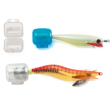 L'astuccio di protezione per corone è un accessorio essenziale per i pescatori di seppie e calamari. Protegge le corone degli ami a spugnetta, garantendo l'efficacia dell'artificiale. Realizzato con materiali resistenti, previene danni e intrecci. È venduto separatamente dalla totanara, ma prolunga la durata degli ami. Un alleato prezioso per una pesca più gratificante e di successo.