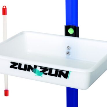 Vassoio di supporto per reggicanna ad altezza regolabile per puntale. Include i porta-aghi di supporto e le forbici per il trasporto. Puntale non incluso.